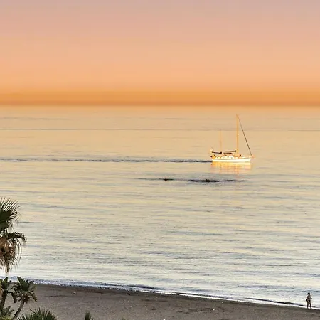 Bonito Apartamento En Primera Linea De Playa Estepona Zewnętrze zdjęcie